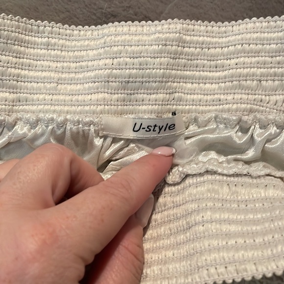 Crocheted shorts - Picture 3 of 3